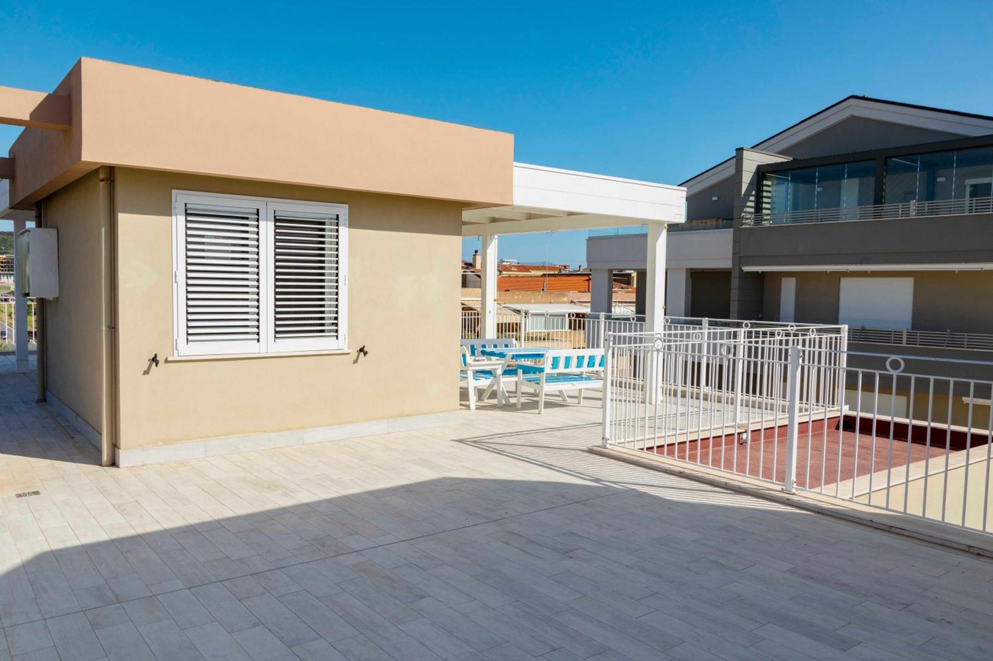 Lovealghero Stanze In Attico Vista Mare Exterior foto
